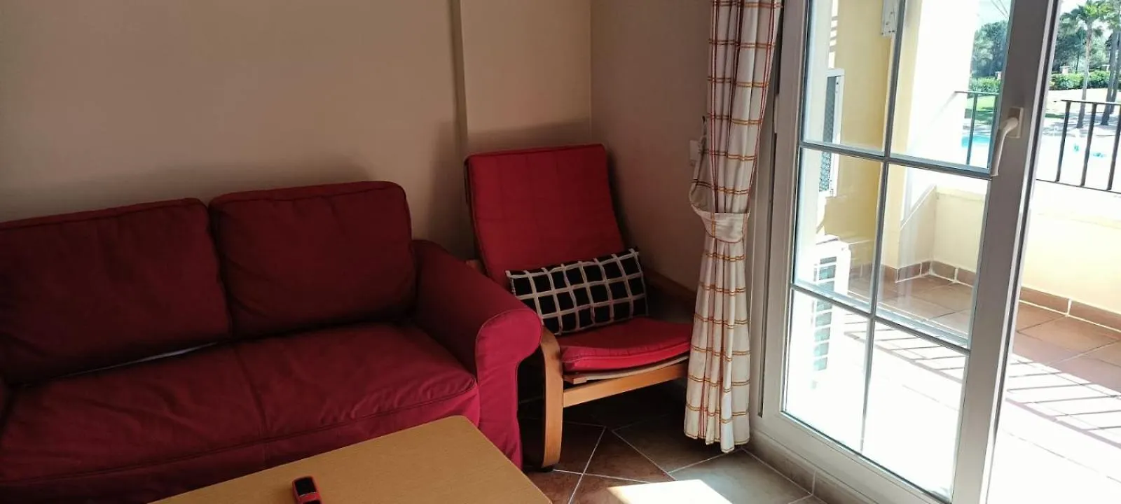 Residencial Los Cisnes primera linea playa Isla Canela Apartamento