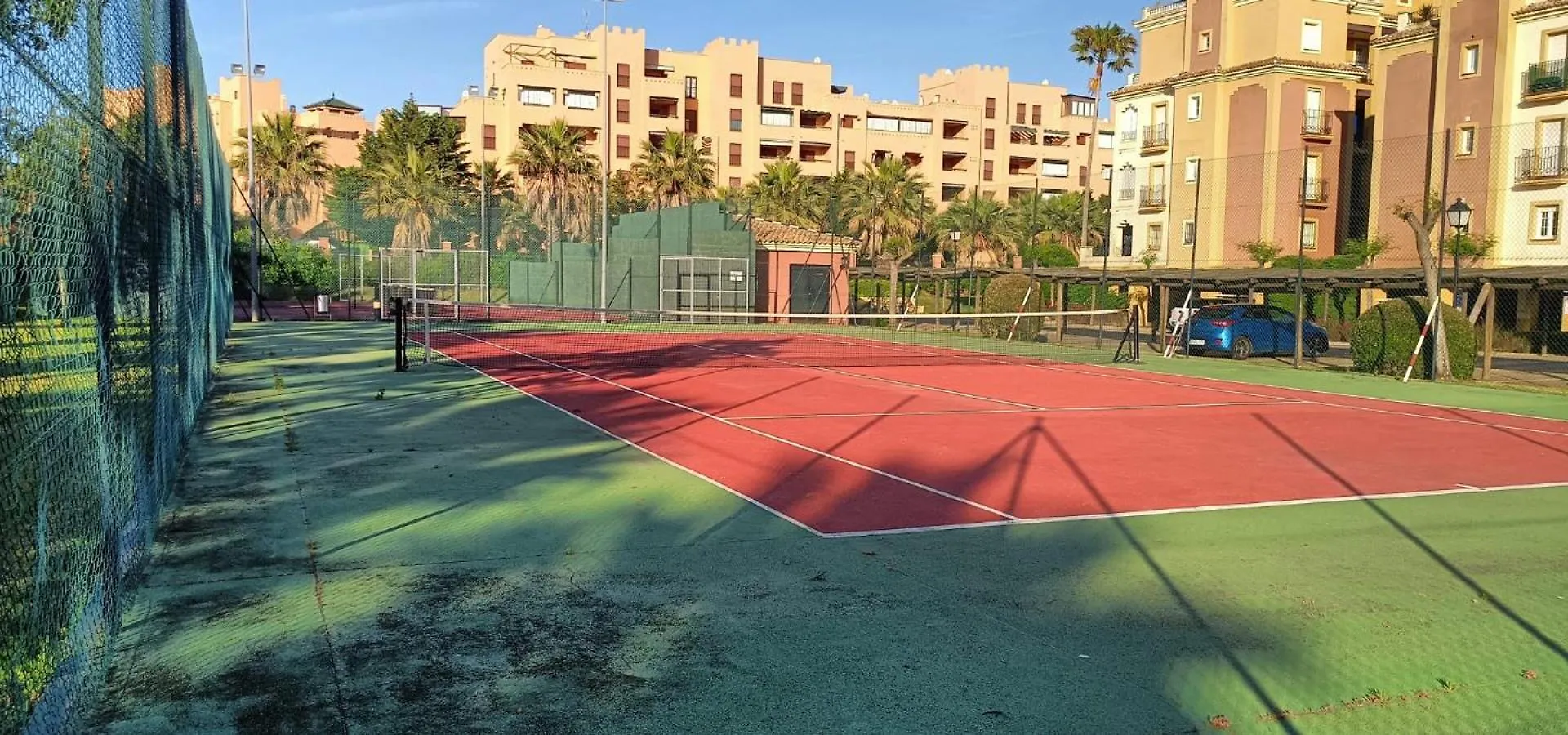 Residencial Los Cisnes primera linea playa Isla Canela Apartamento